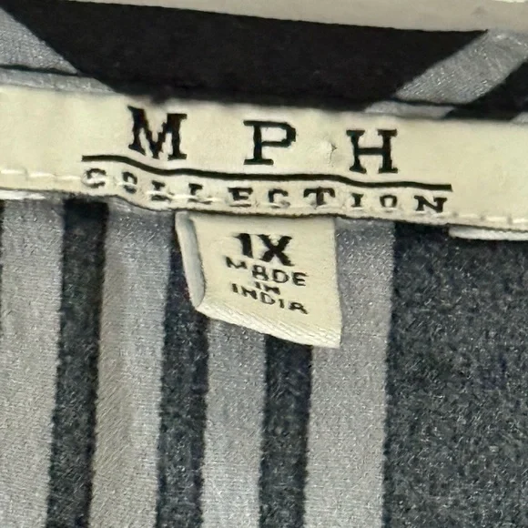 Black and White Plaid Women's Blouse - Picture 7 of 13